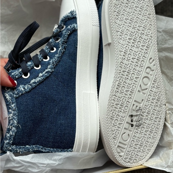Brand new Michael Kors denim converse 8.5 !! - Picture 6 of 11
